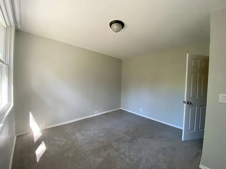 8 Birchwood Ave #1 — Photo 6