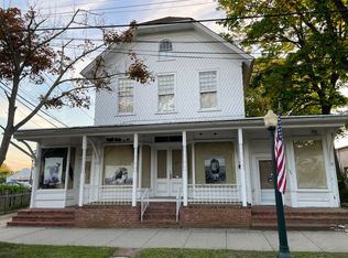 131 Main St, Southampton, NY 11968