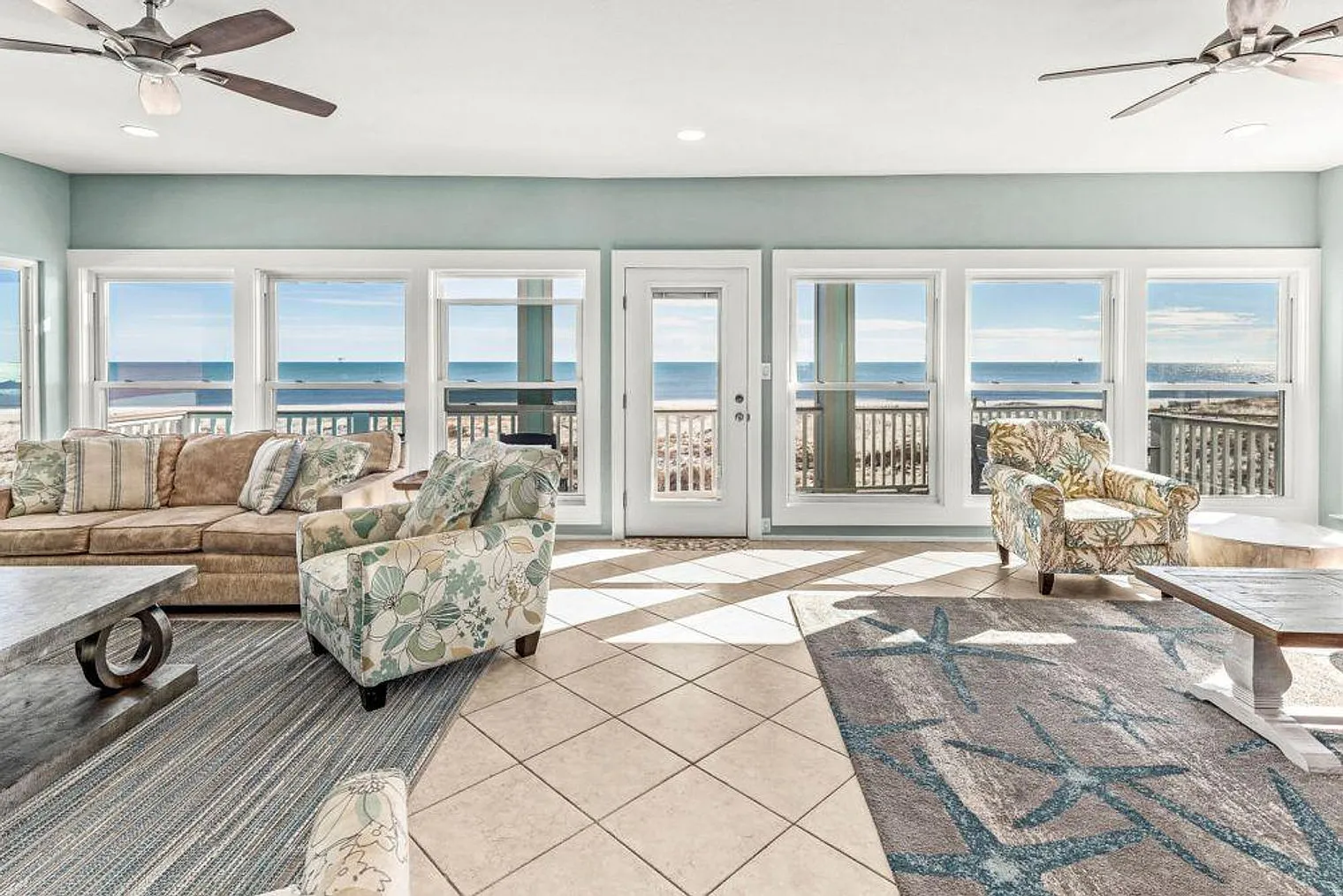 6 bed, 7.0 bath, 3896 sqft, $8,493 — Photo 1