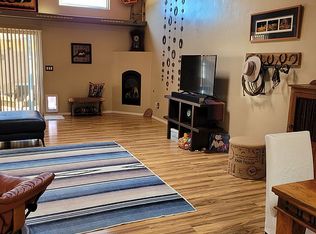 2262 Calle De Ortiz SW, Los Lunas, NM 87031