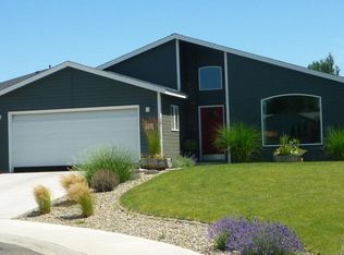 501 Virginia Ct, Zillah, WA
