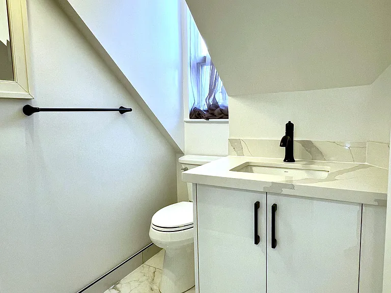 61 Cecil St #3 — Photo 9
