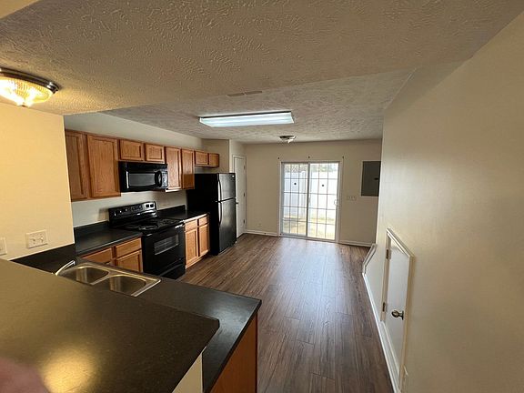5th image of 1305 Amsterdam Ct