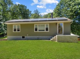 16 Springstead Dr, Chester, NY 10918