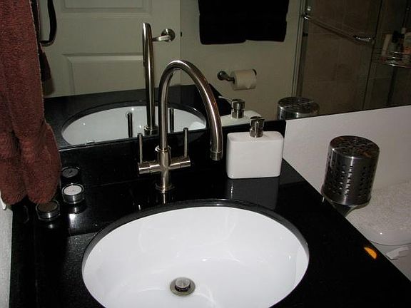 3rd image of 5696 Kingsbury Ave #5696