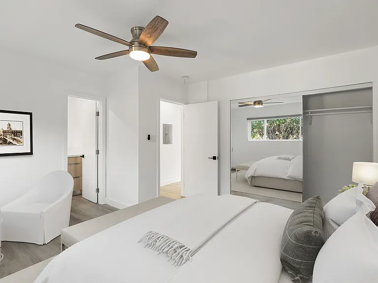 8777 Cadillac Ave #B — Photo 14