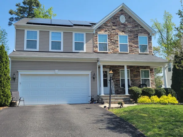 8807 Proctors Run Dr, North Chesterfield, VA 23237