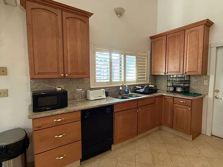 3800 Casey Ct — Photo 16