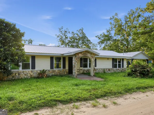 2519 6th Ave, Waycross, GA 31503