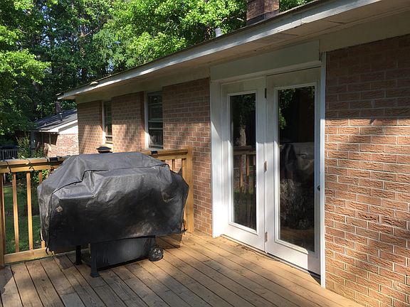 Atrium door off dining area