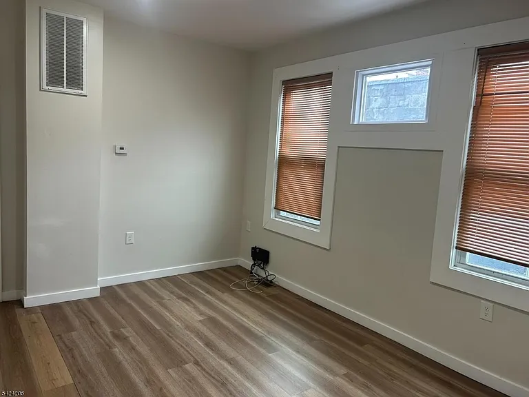 194 Wainwright St #1 — Photo 4