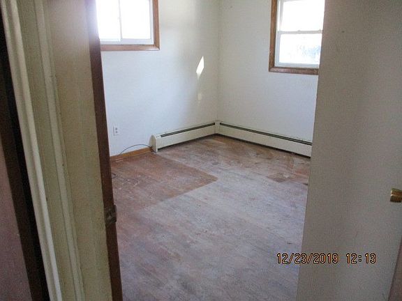 3rd image of 127 Pamela Dr