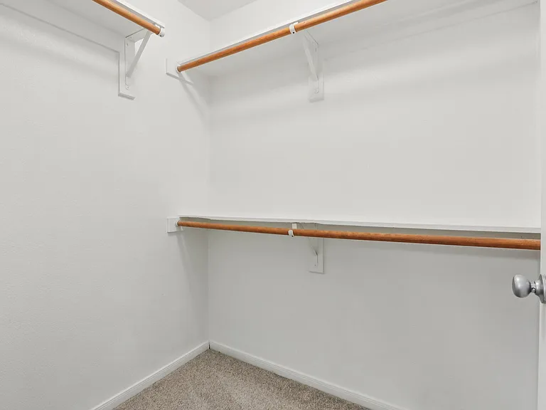 City View Farm Apartments — Photo 35