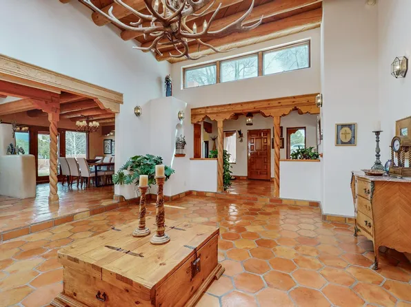 19 Vista Chicoma Rd, Santa Fe, NM 87506