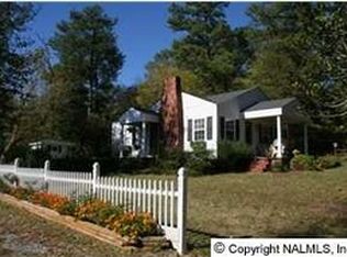 77 Pike Dr, Gadsden, AL 35904