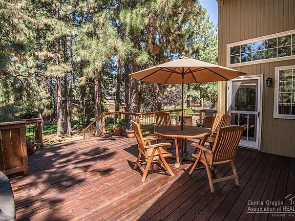 3rd image of 61155 SW Parkwood Ct