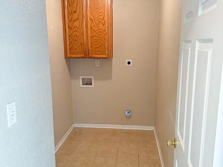 4506 Mildred Ave — Photo 9