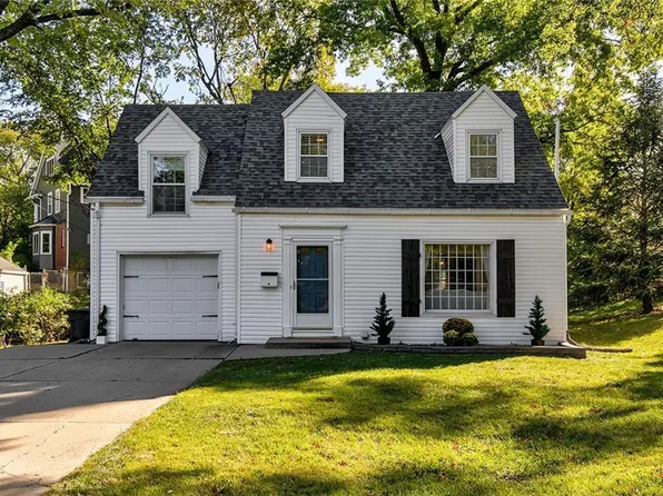 5508 Westwood Dr, Des Moines, IA 50312