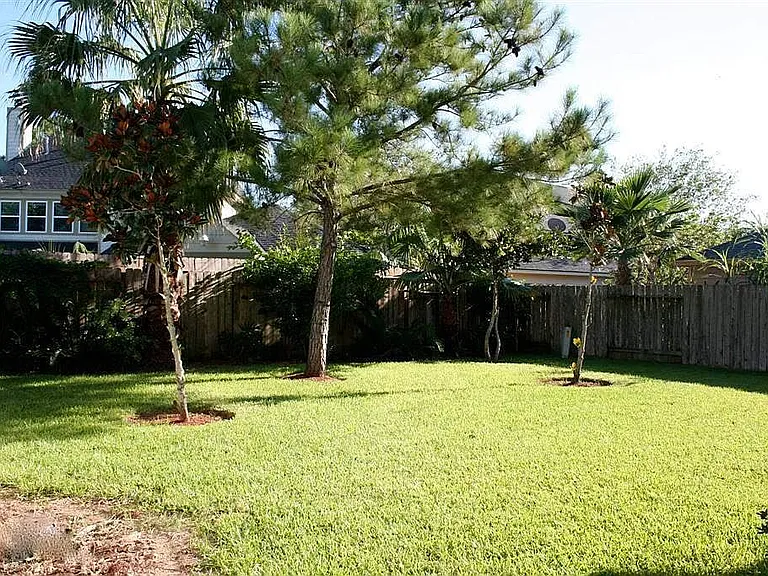 4622 Grand Cayman Dr — Photo 19