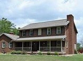 1360 Saybrook Ln, Springfield, OH 45505