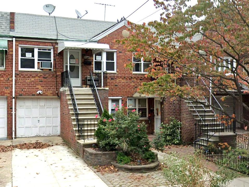 1st image of 2045 E 59th St #1