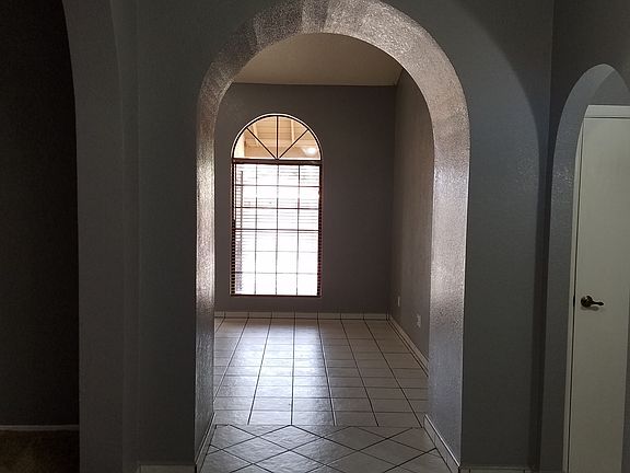 Foyer Entry