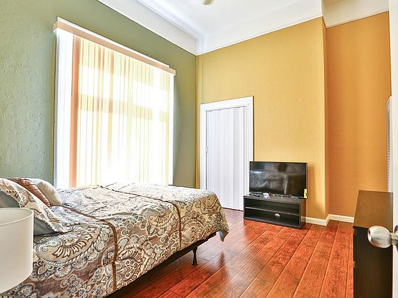 4th image of 428 N 2nd St #D