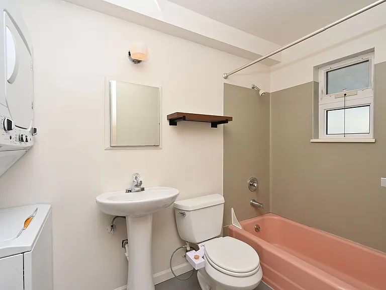 The Diane Apartments — Photo 20