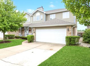 121 Pheasant Dr, Countryside, IL 60525