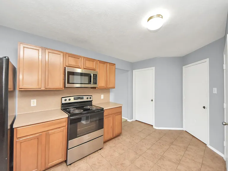 14423 Hillard Green Ln — Photo 43