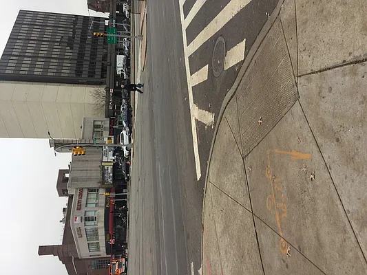 Rented by 18 REALTY | media 83