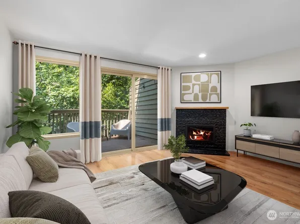 702 NW 189th Lane, Shoreline, WA 98177