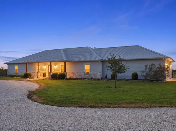 5330 Indian Trail Ln, Brenham, TX 77833