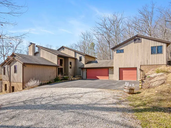 4506 W Benoit Trl, Blacksburg, VA 24060