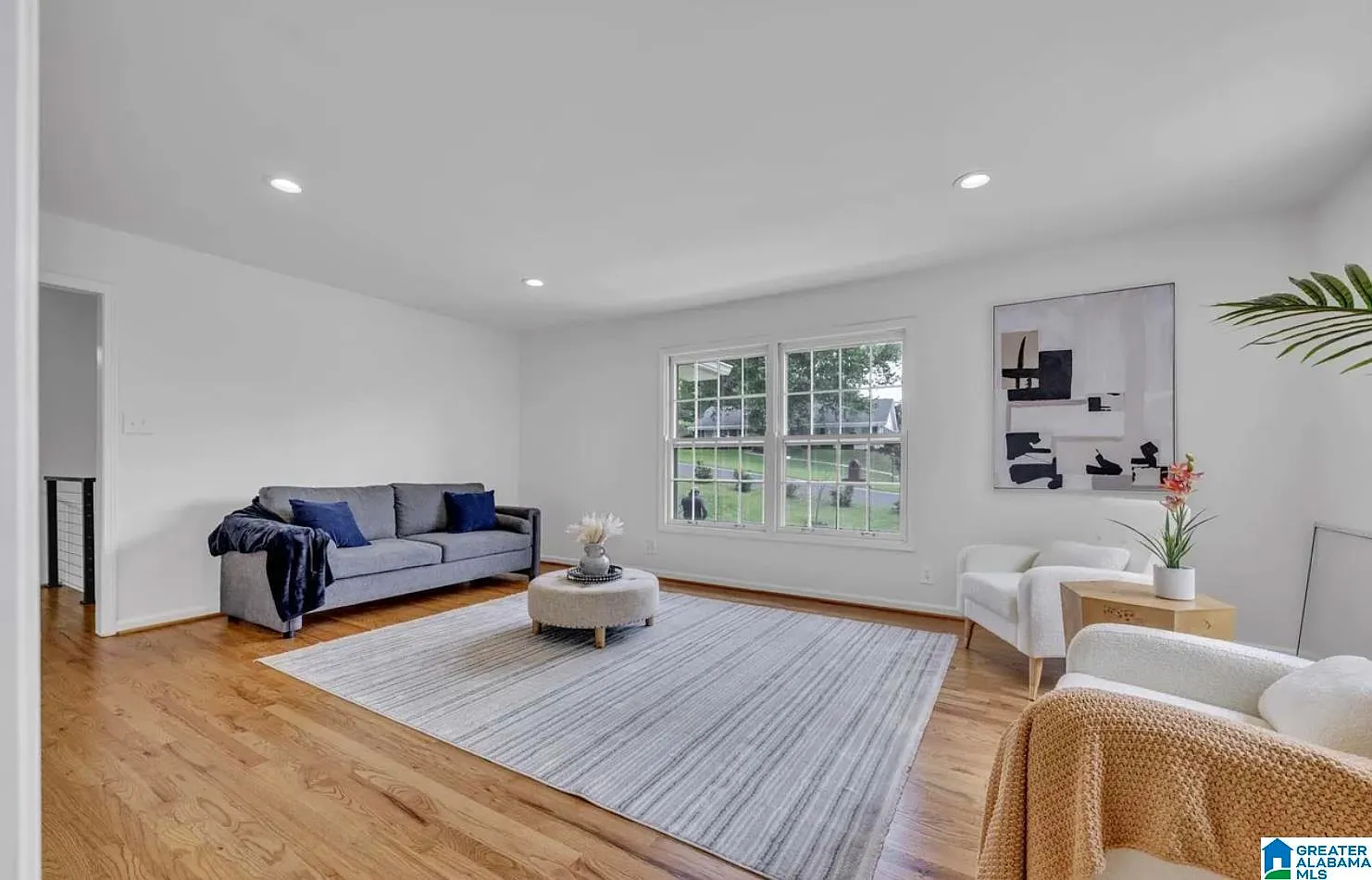 4 bed, 3.0 bath, 2632 sqft, $3,195 — Photo 4