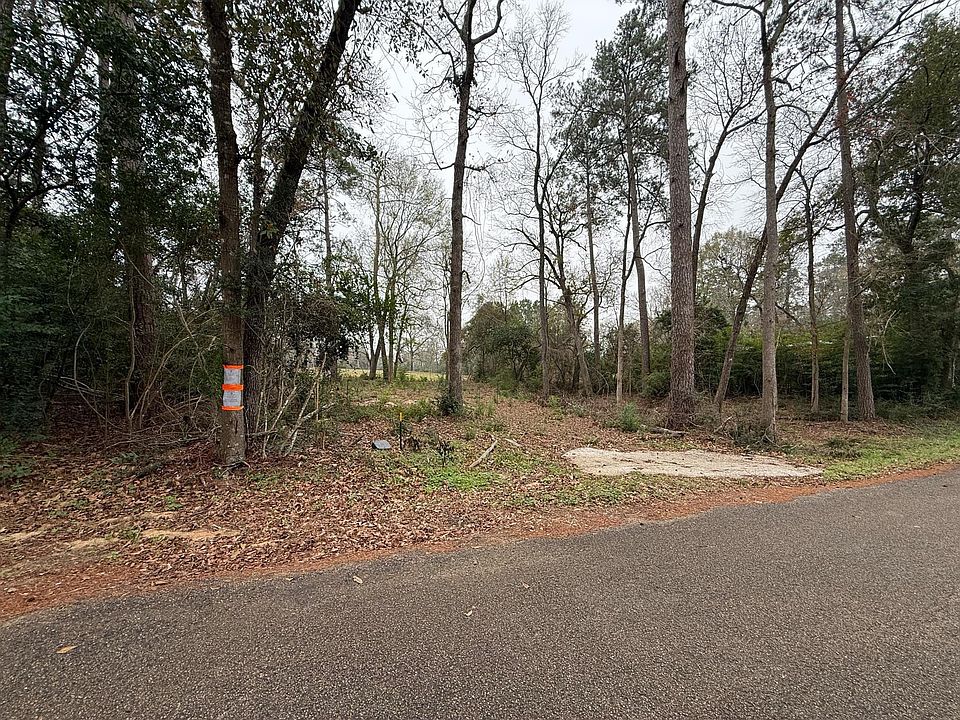 1st image of Skylane Dr