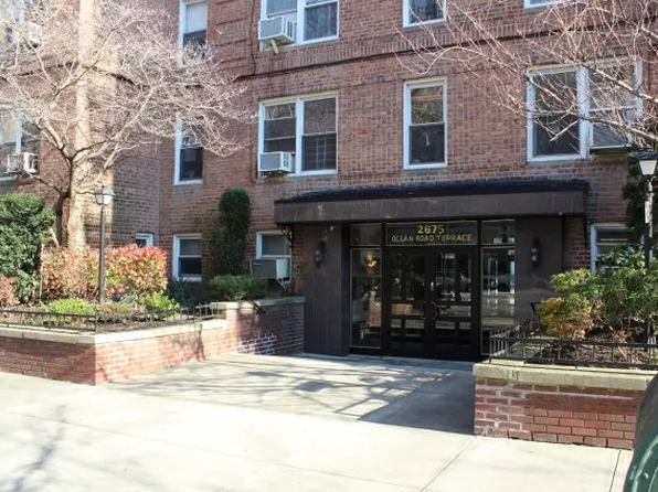 2675 Ocean Avenue image 1 of 13