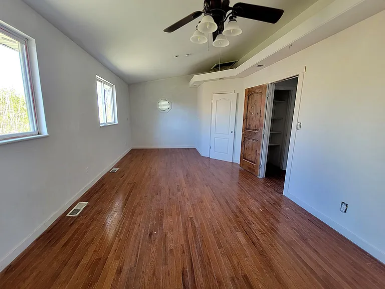 1136 W Elba Ave — Photo 10