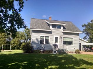 310 2nd St, Rosholt, WI 54473