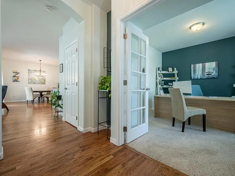 4220 Ravenna Pl — Photo 5