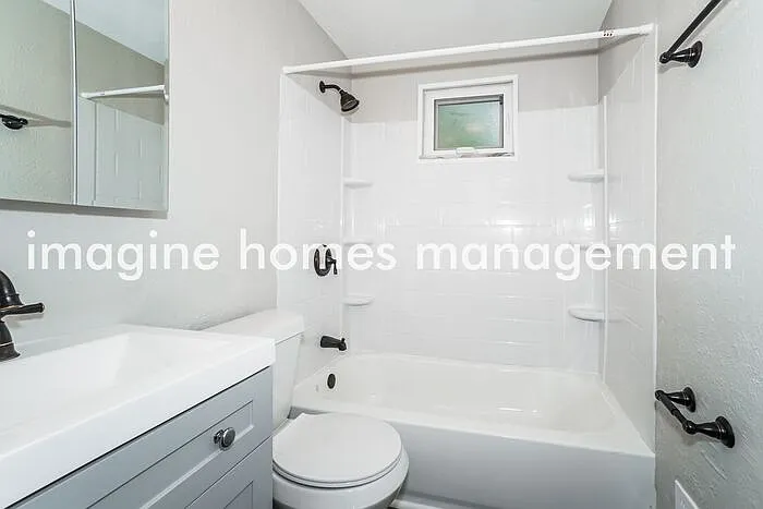 104 College Park Dr — Photo 10