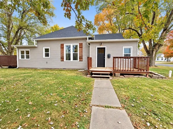 401 W 11th St, Maryville, MO 64468