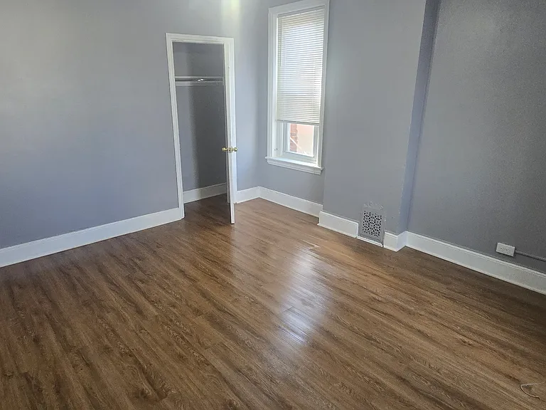 Rutherford Ave — Photo 14