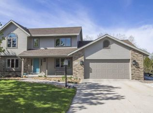 1474 Terrace Ct, Two Rivers, WI 54241
