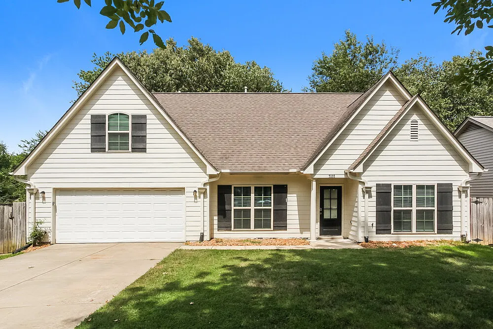 4 bed, 2.5 bath, 2100 sqft, $2,230 — Photo 1