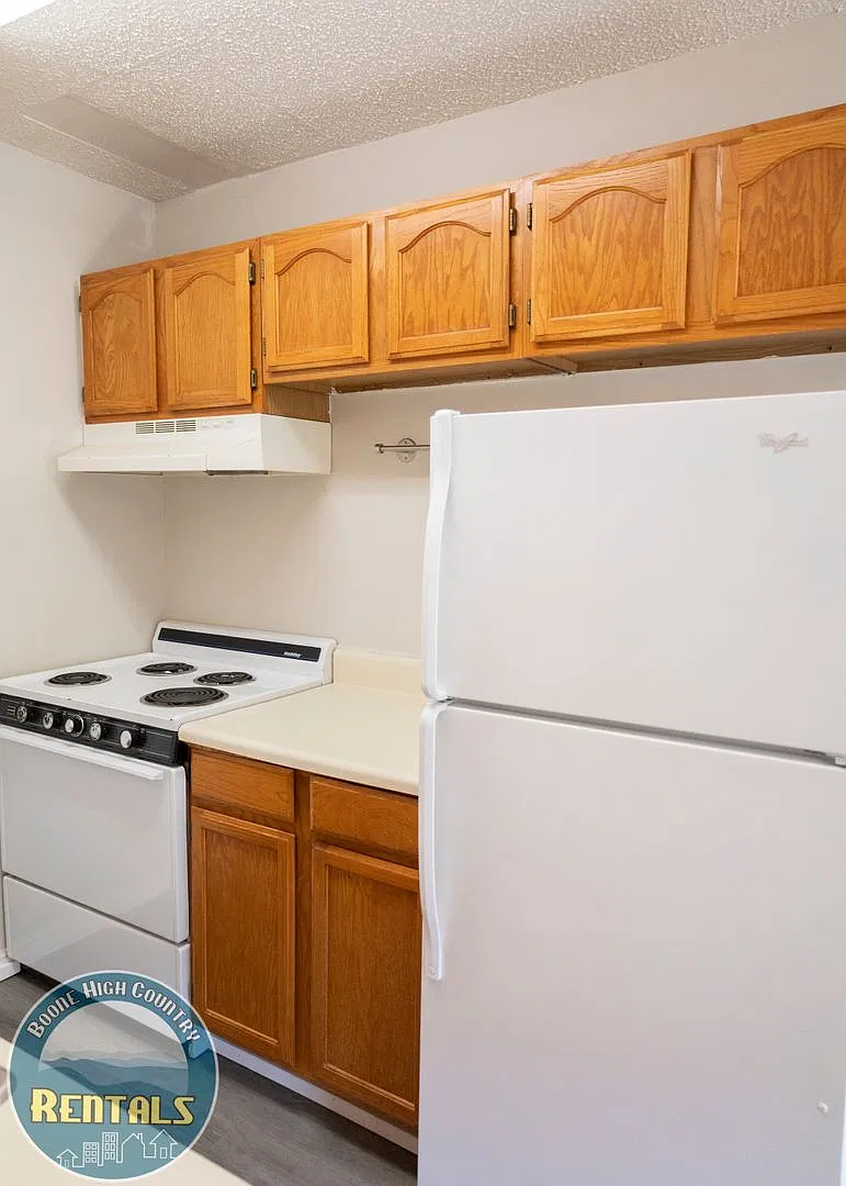 Tristen Place- Great Location-Located close to ASU Campus- Limited Availability — Photo 2