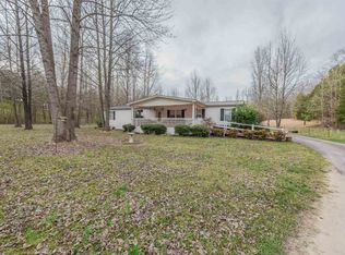 248 Cypress Creek Rd, Linden, TN 37096