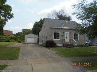 1867 SW 14th St, Akron, OH 44314