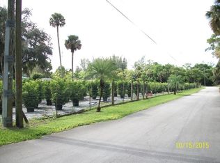 9096 Pioneer Rd, West Palm Beach, FL 33411