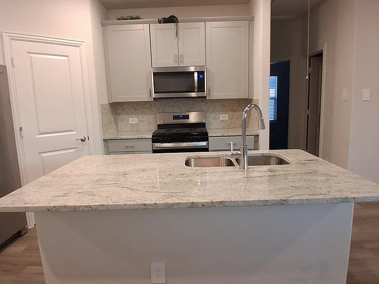 4000 Marble Falls Dr — Photo 5
